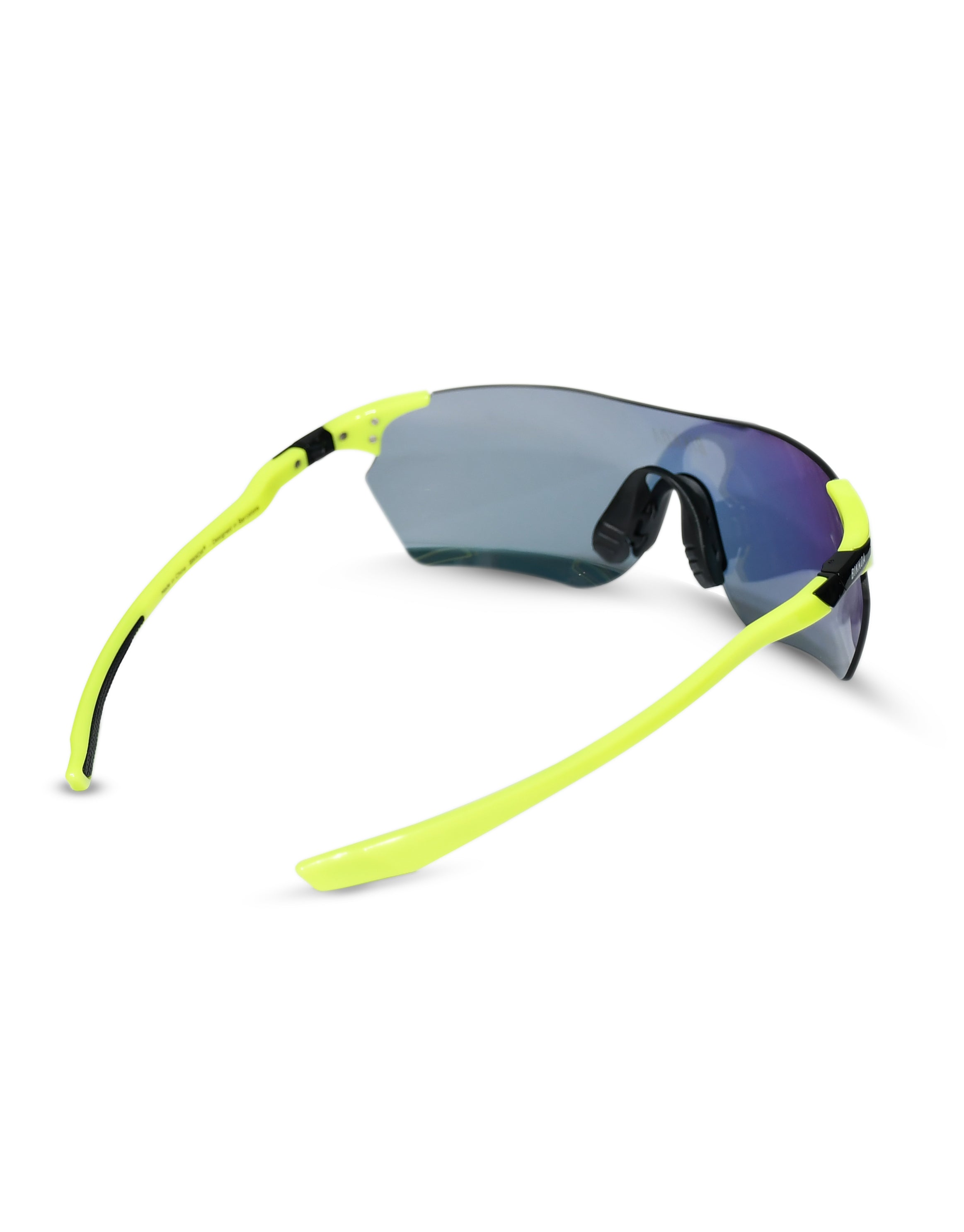 Gafas deportivas polarizadas BIKKOA VYROX con lente amarilla polarizada y montura técnica unificada, vista trasera lateral con diseño ergonómico y ajuste seguro para entrenamientos intensos - Amarilla