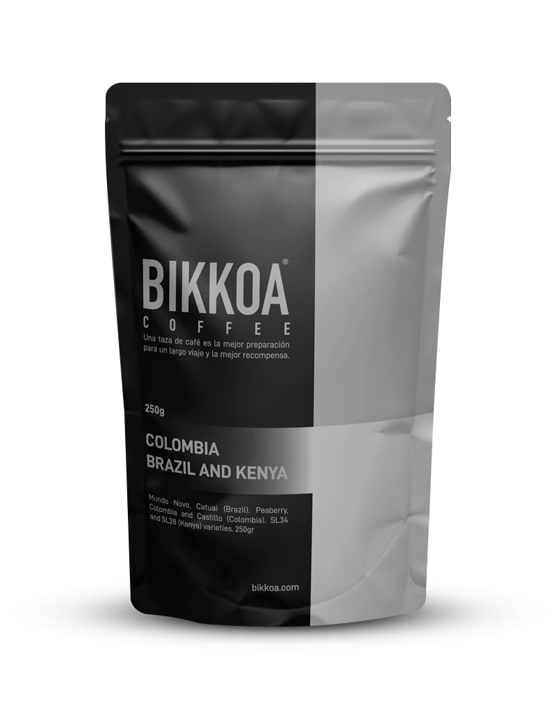 Imagen frontal del envase de BIKKOA® SPORT COFFEE con diseño premium y logotipo visible – Sport Coffee funcional BIKKOA® para ciclistas, runners y deportistas con energía limpia y sabor premium.