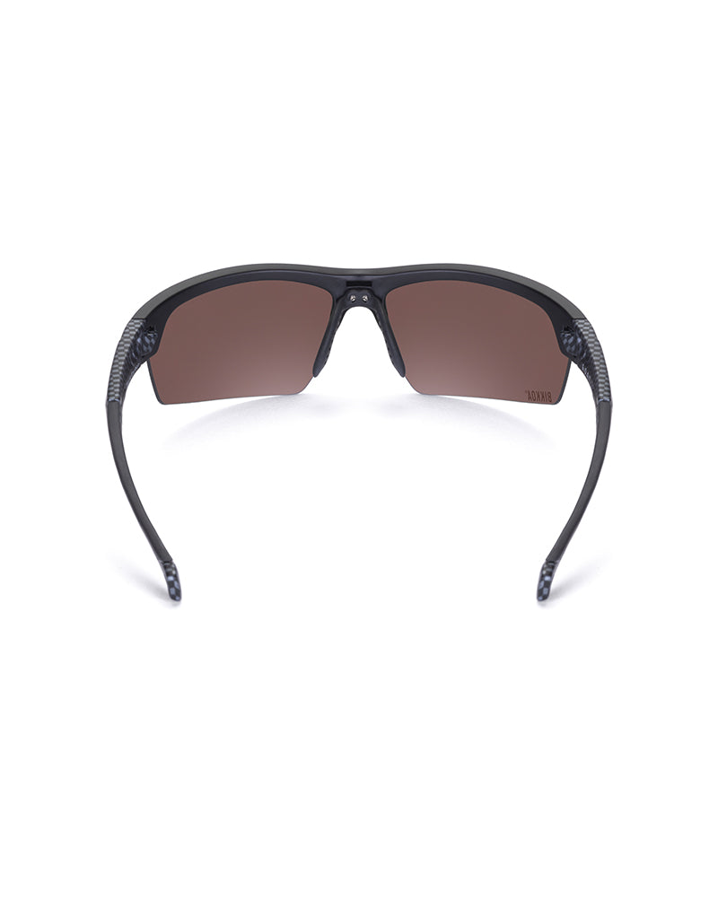 Gafas deportivas BIKKOA GOAT color dorada, vista trasera mostrando puente nasal ajustable y ventilación integrada - Dorada