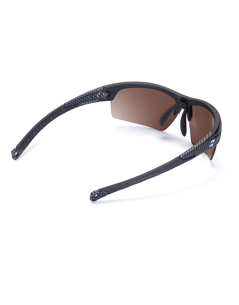 Gafas deportivas BIKKOA GOAT color dorada, vista trasera lateral derecha mostrando ajuste ergonómico para pádel y running - Dorada