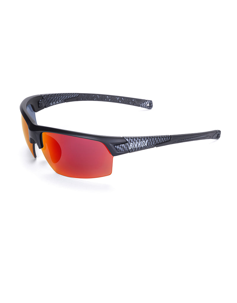 Gafas deportivas BIKKOA GOAT color rojo, vista lateral izquierda con diseño deportivo de doble lente y estructura ligera de TR90 - Roja