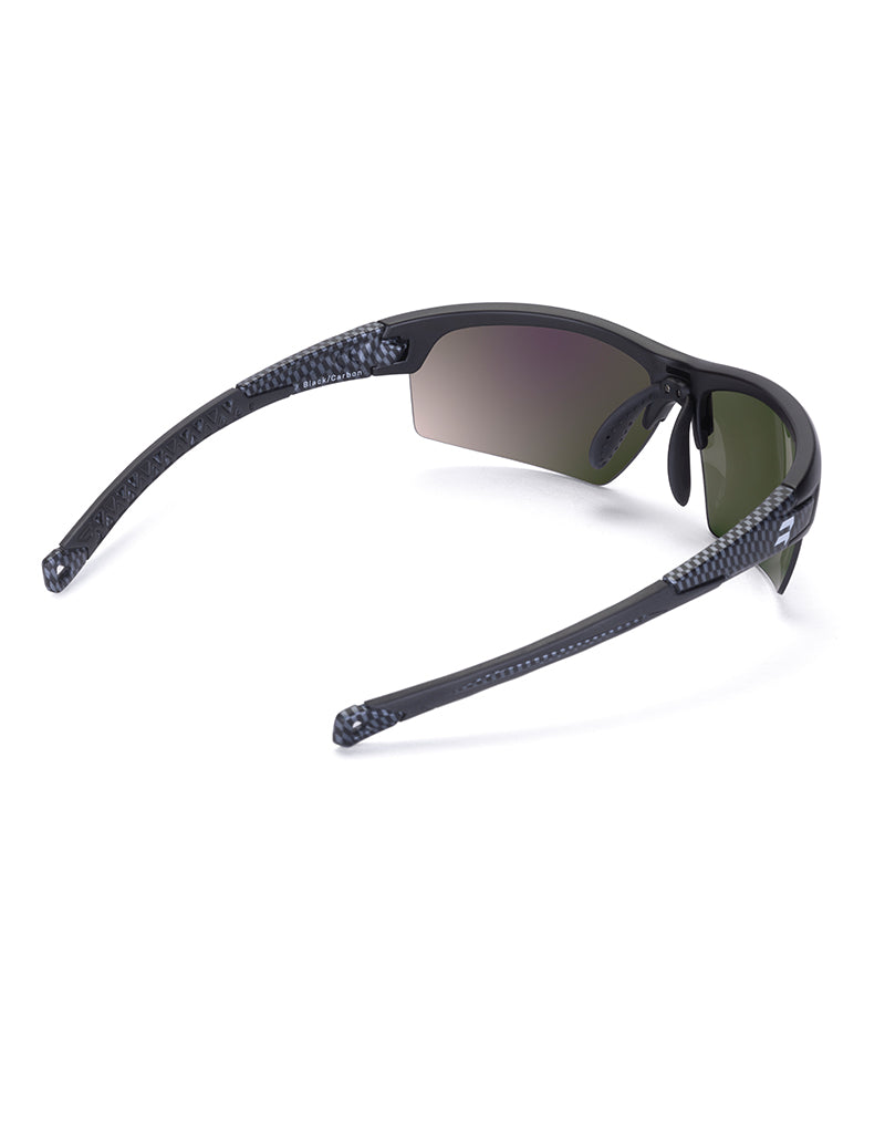 Gafas deportivas BIKKOA GOAT color verde, vista trasera lateral derecha mostrando ajuste ergonómico para pádel y running - Verde