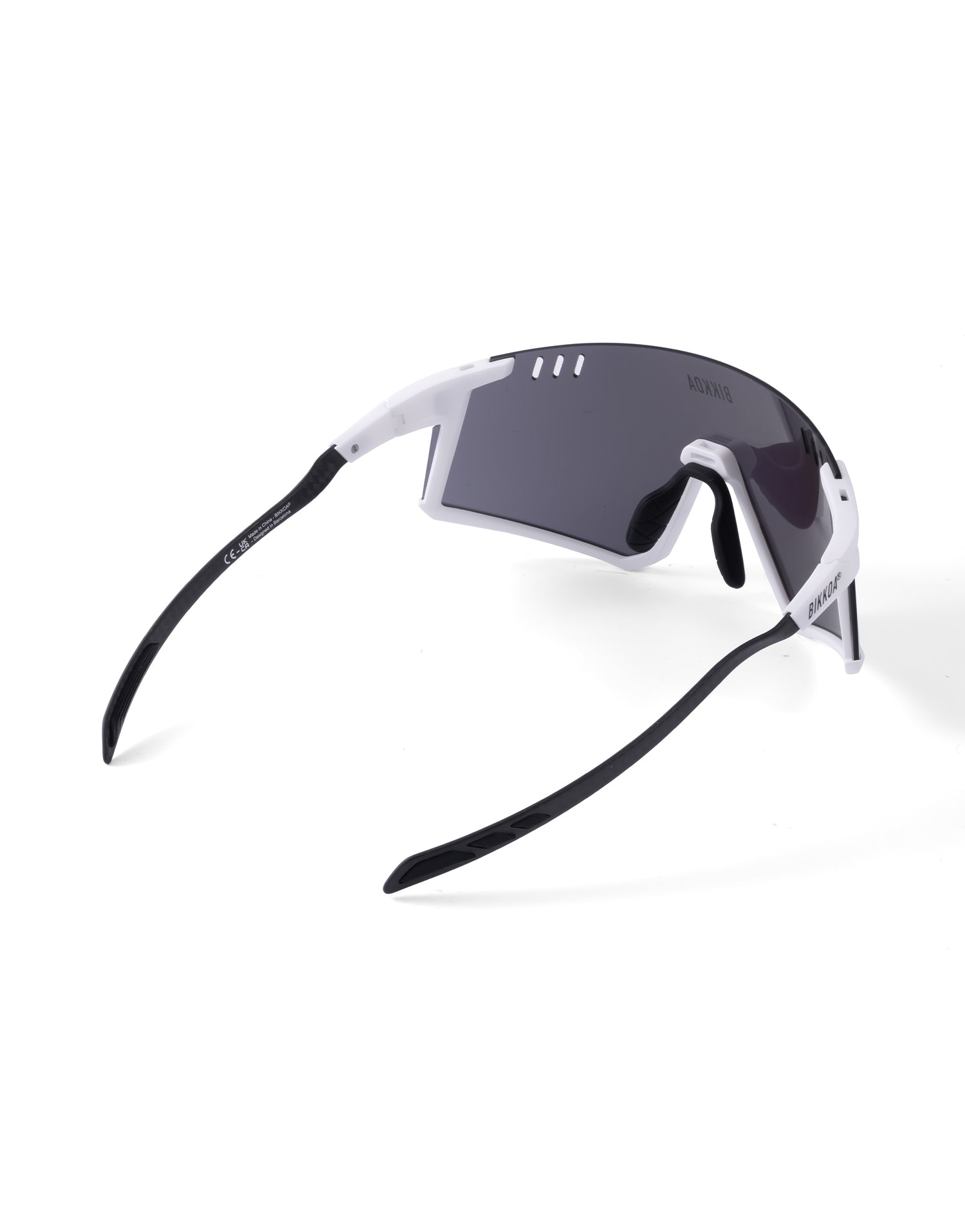 Gafas deportivas BIKKOA ELION con patillas de carbono y lente dorada REVO, vista trasera lateral derecha con patillas de carbono ergonómicas y ajuste técnico - dorada