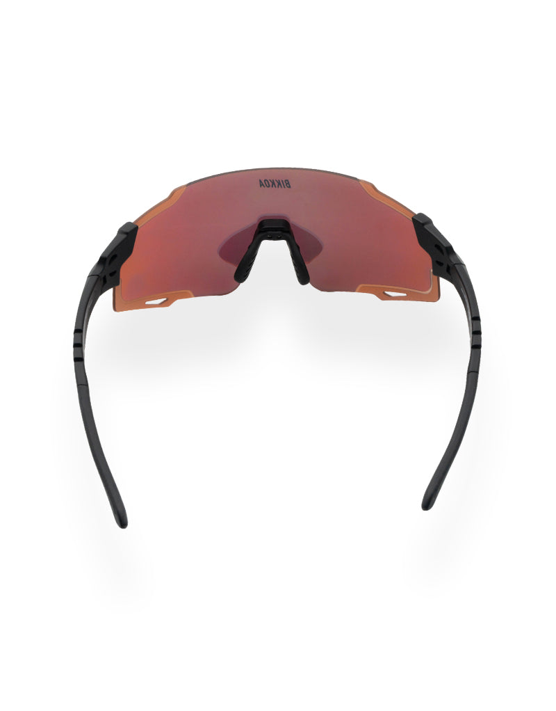 Vista superior de gafas deportivas BIKKOA KORU bronce con estructura envolvente y ventilación optimizada - Bronce