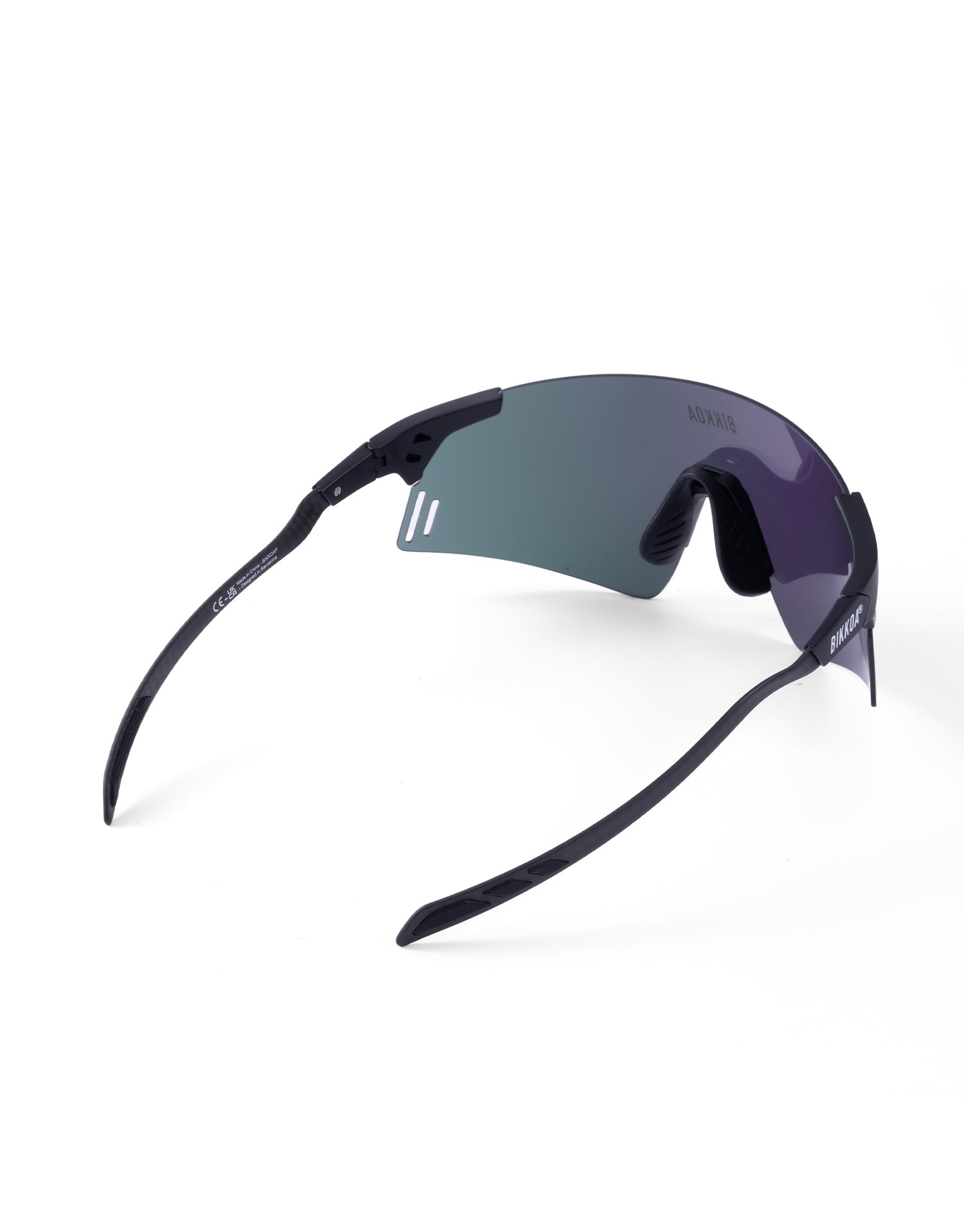 Gafas deportivas BIKKOA NEXORA doradas, vista trasera lateral derecha con patillas de carbono y diseño envolvente - dorada