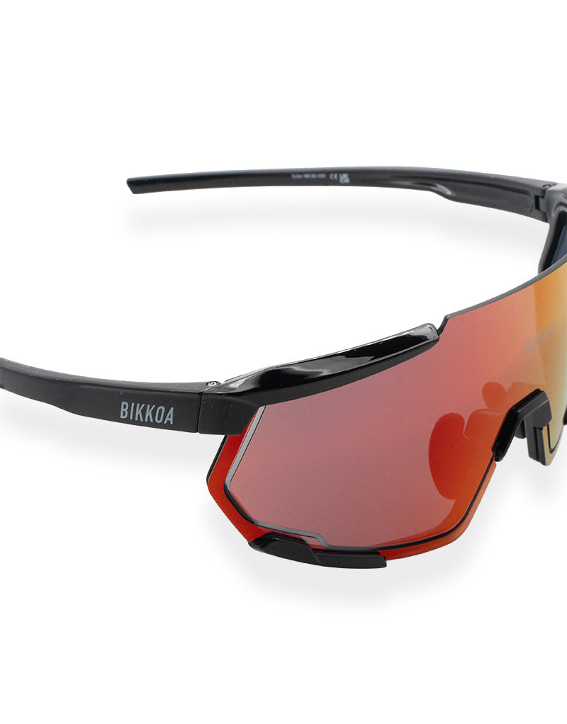 Detalle lente técnica SYLAR alto rendimiento - Roja