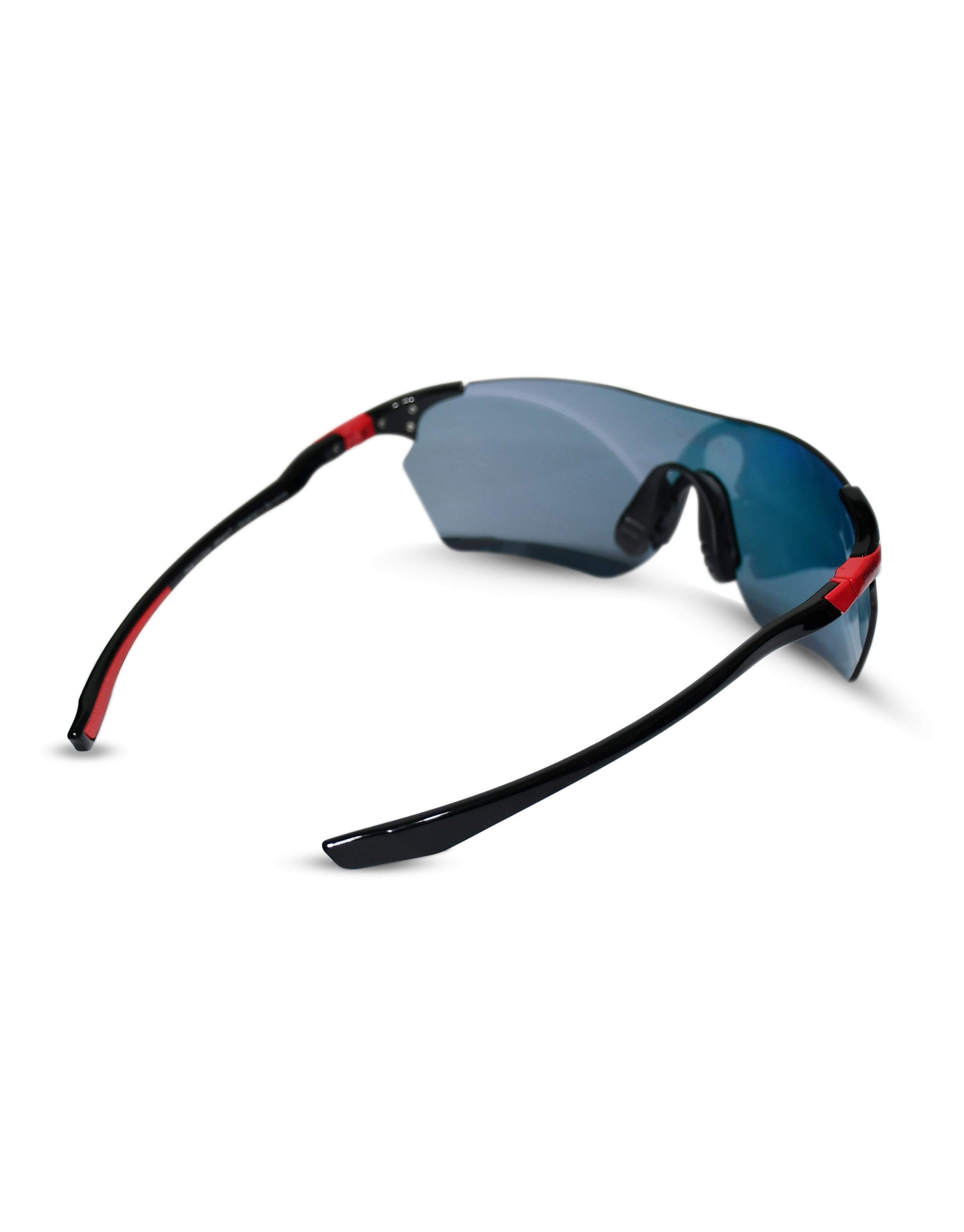 Gafas deportivas polarizadas BIKKOA VYROX con lente roja polarizada y montura negra envolvente, vista trasera lateral con diseño ergonómico y ajuste seguro para entrenamientos intensos - Roja